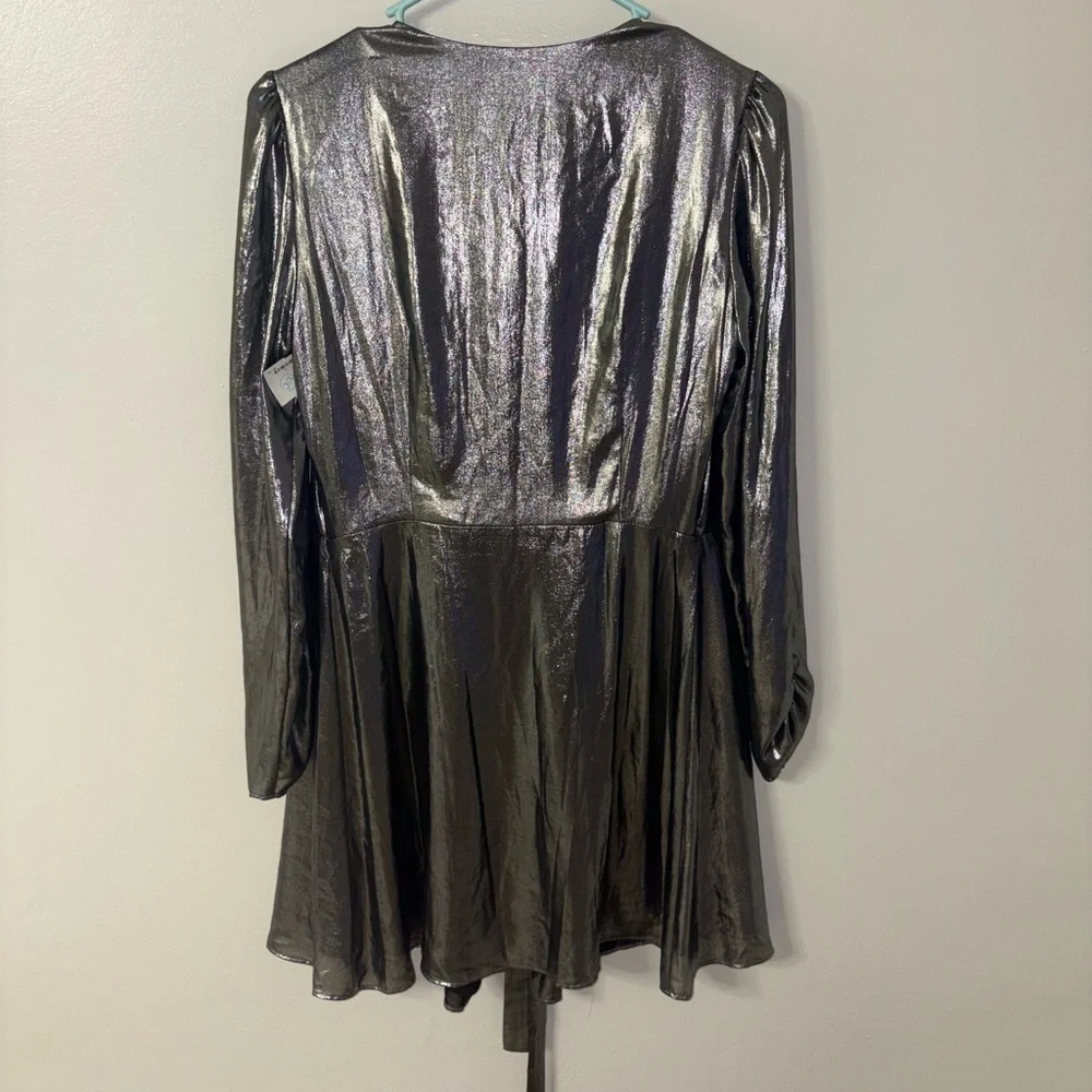 Gianni Bini Silver Metallic Mini Dress - Picture 6 of 6